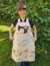 Mønster. SYDAMENS ARBEIDSFORKLE MED QUILTE OG BAKEMOTIVER thumbnail