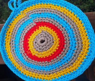 Heklede grytelapper nr 1