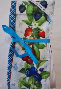 BK Bakeklede med jordbær,blåbær og bjørnebær i border