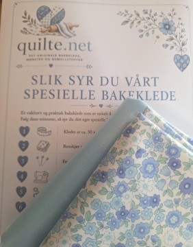 BK Bakeklede Sy selv, Blå blomster 1